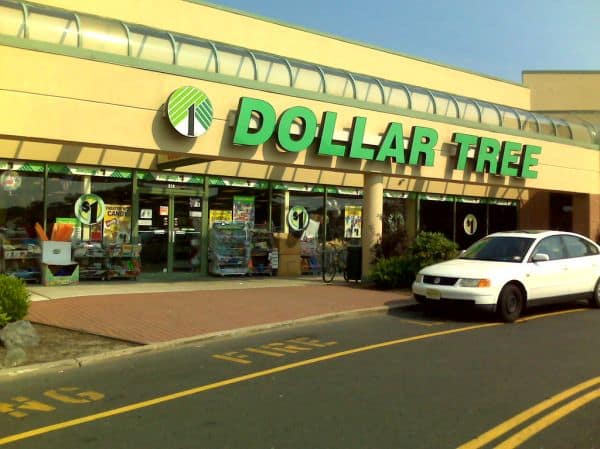 Wechselkurse von Dollar und Euro in verschiedenen Ländern am 17. August