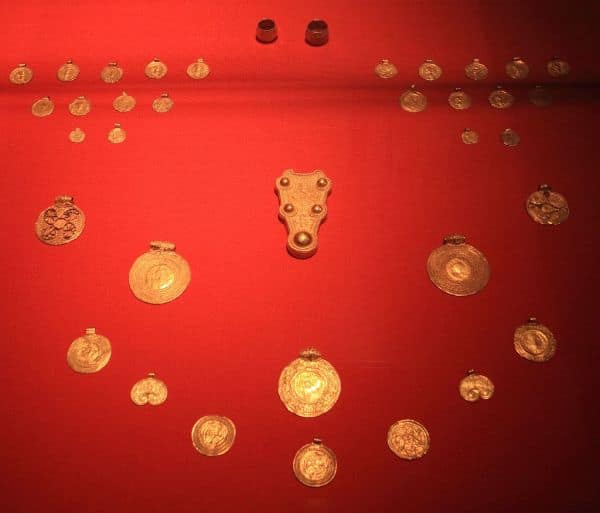 Bauwern entdecken Goldschatz im Wert von 9 Millionen Euro in Sint-Gillis-Dendermonde