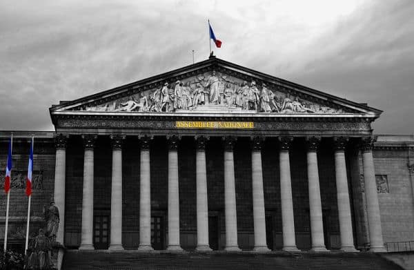 O preço do gás aumenta 5,6% para a maioria dos assinantes franceses