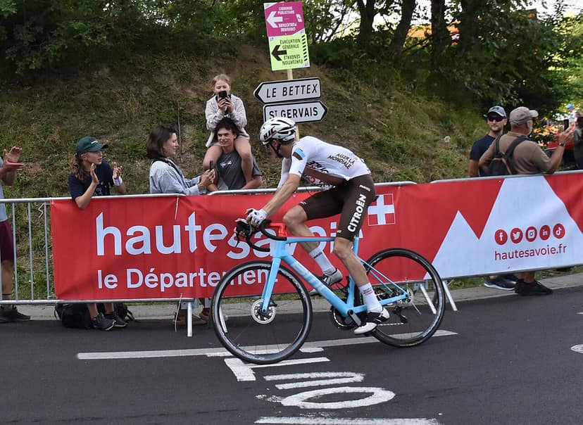 Felix Gall wint Ronde van Burgos, Louis Barré spurt naar eerste profzege in Polen