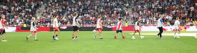 FC Twente erreicht Play-off-Runde der Conference League nach Unentschieden gegen DAC 1904