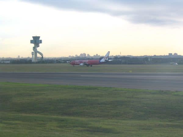 Meerdere Vliegtuigincidenten op Sydney Airport Leiden tot Onderzoeken