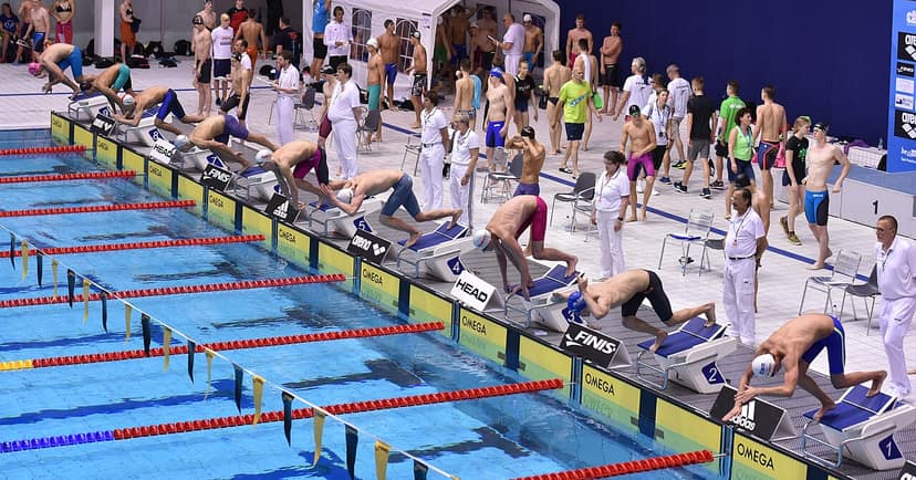 Noè Ponti gewinnt Bronze über 100 m Schmetterling bei Schwimm-EM in Paris
