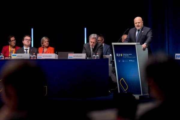 Organizzazioni per i diritti umani denunciano il governo USA per sanzioni contro la CPI