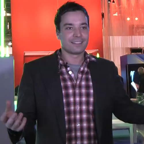 Toni Brattins pikante Versprecher wird viral: Einladung von Jimmy Fallon