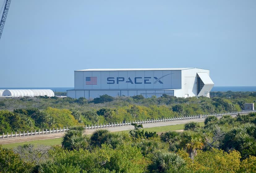 SpaceX shares drop after quarterly results despite positive revenue