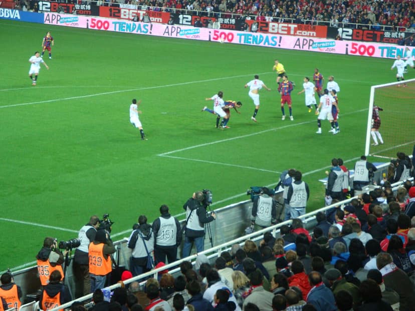 Navarro stellt die neuen Neuzugänge des Sevilla vor