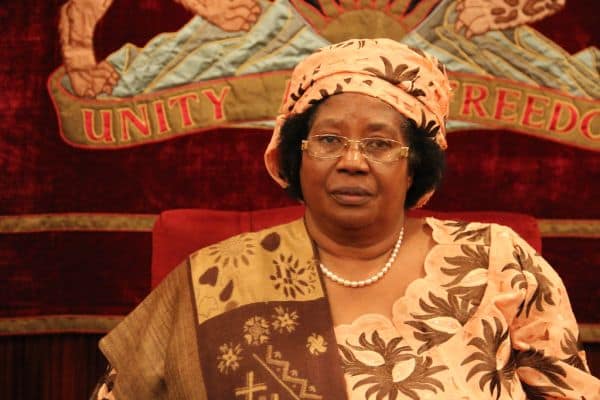 Lionnes Indomptables werden nach dem afrikanischen Titel in Yaoundé gefeiert