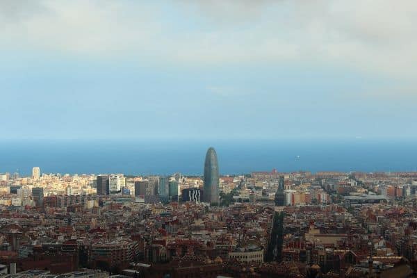 Rodri kommt in Barcelona an und bestätigt seinen Ehrgeiz, im Klub zu triumphieren