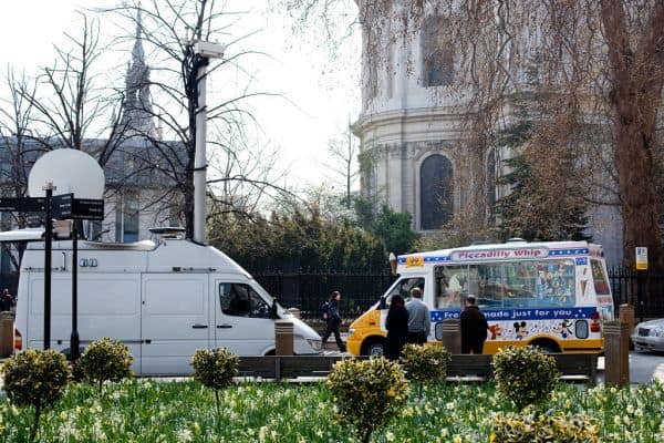 Flock-CEO erkent vertragingen bij aanpak van misbruik van surveillancetechnologie