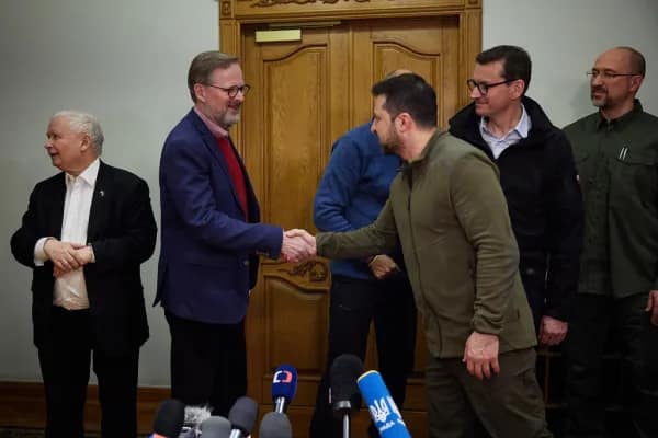 Restos do nacionalista ucraniano Jevhen Konovalets transferidos para Kyiv