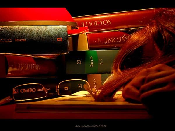 Il Bufalo and Sammarzano: New Crime Series by Maurizio De Giovanni