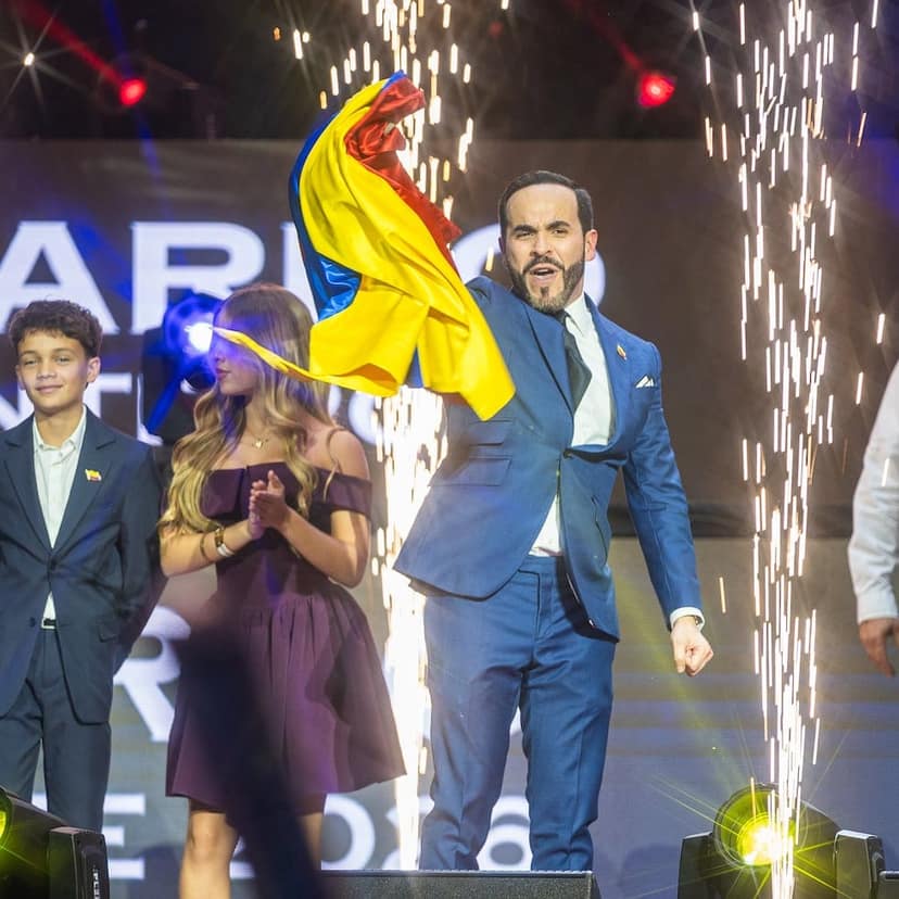 Abelardo de la Espriella sworn in as Colombia's new president