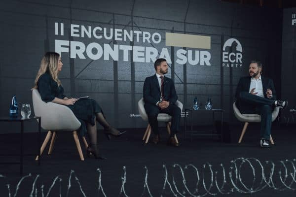 L'Espagne réagit à la crise migratoire à Ceuta avec des contrôles aux frontières
