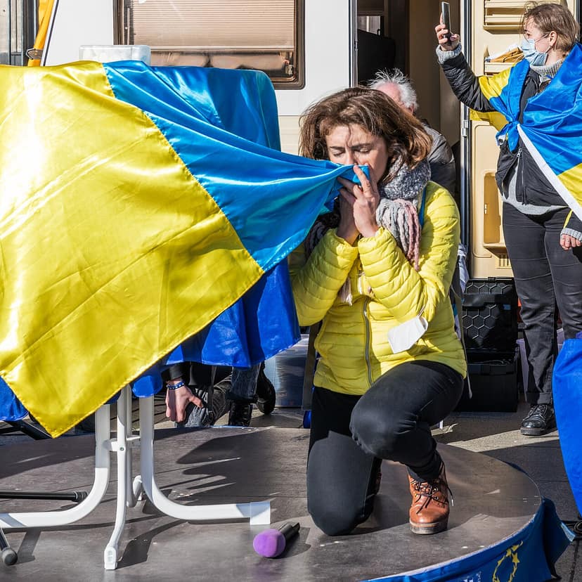 Kölner hulpvereniging levert duizendste reddingsvoertuig aan Oekraïne