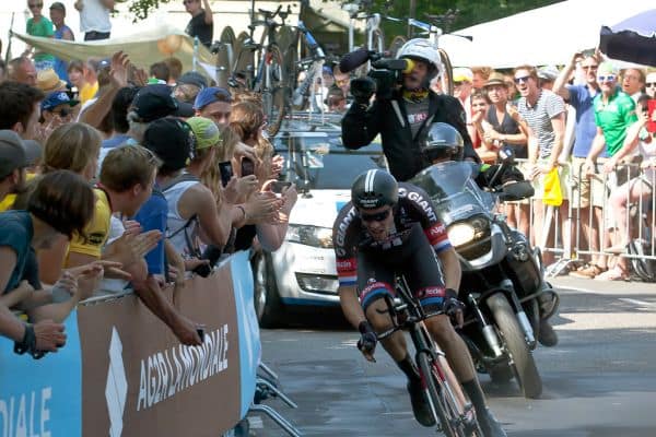 Ploegbazen pleiten voor langere Tour de France Femmes